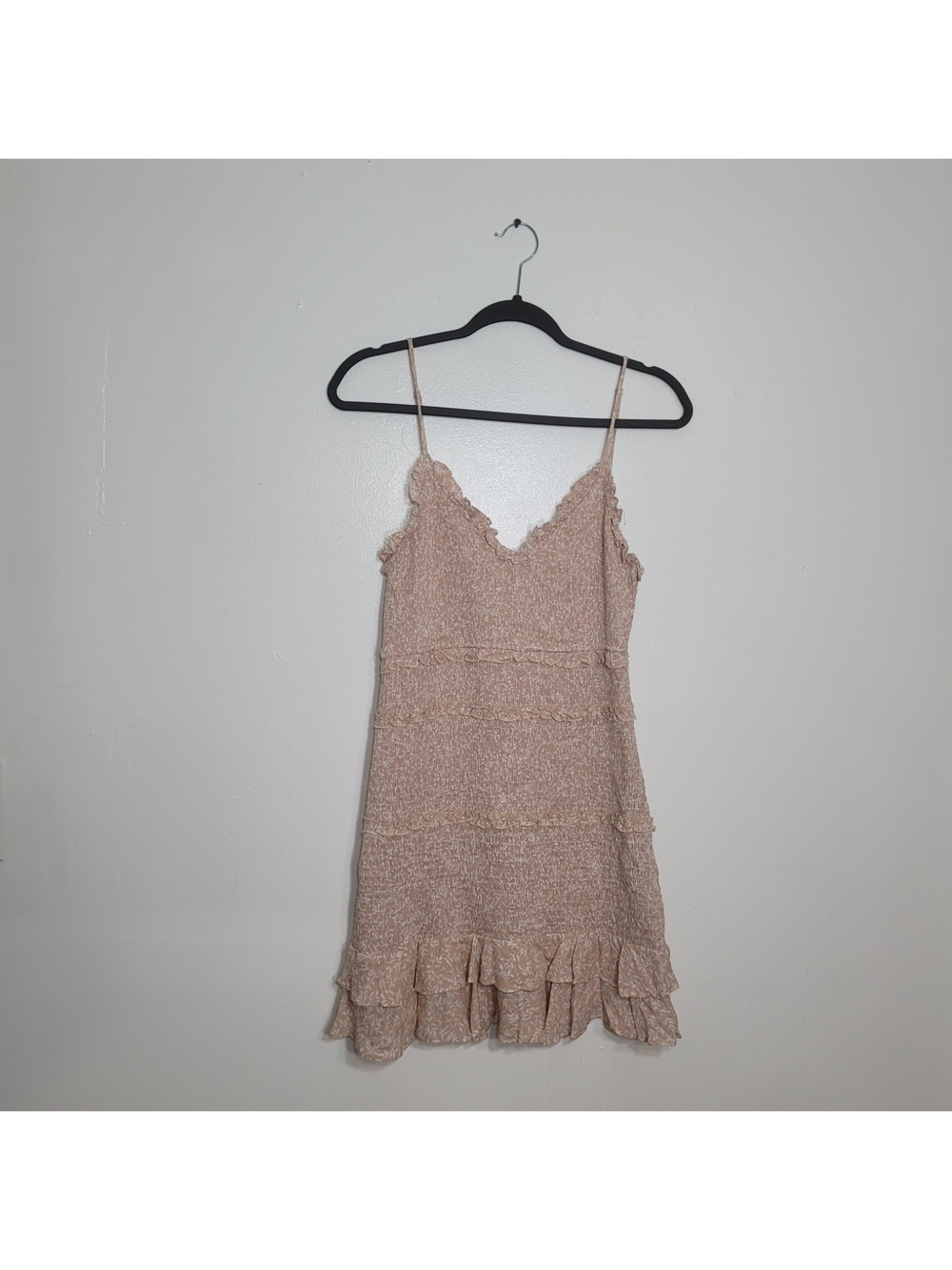 Olivaceous Neutral Tone Tiered Lace Ruffle Bodycon Mini Dress Size L